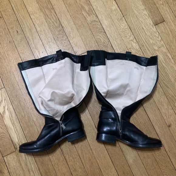 Michael Kors Logo Leather Riding Boots -- GREAT CONDITION - Picture 4 of 5